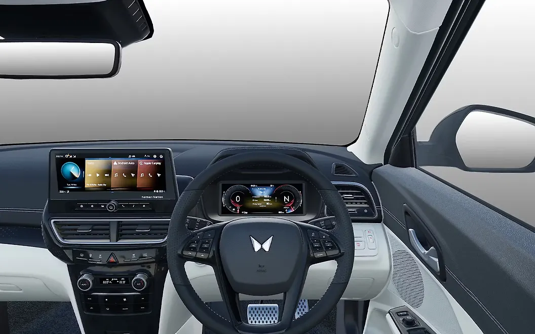 Mahindra XUV 3XO