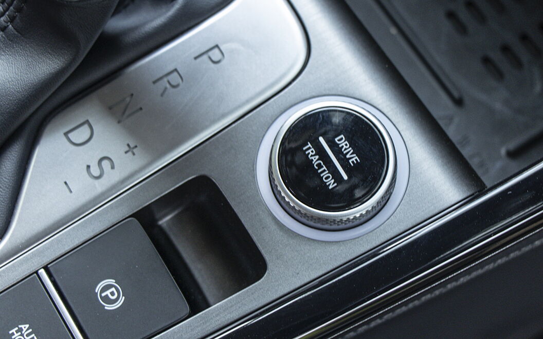 Hyundai Alcazar Drive Mode Selector