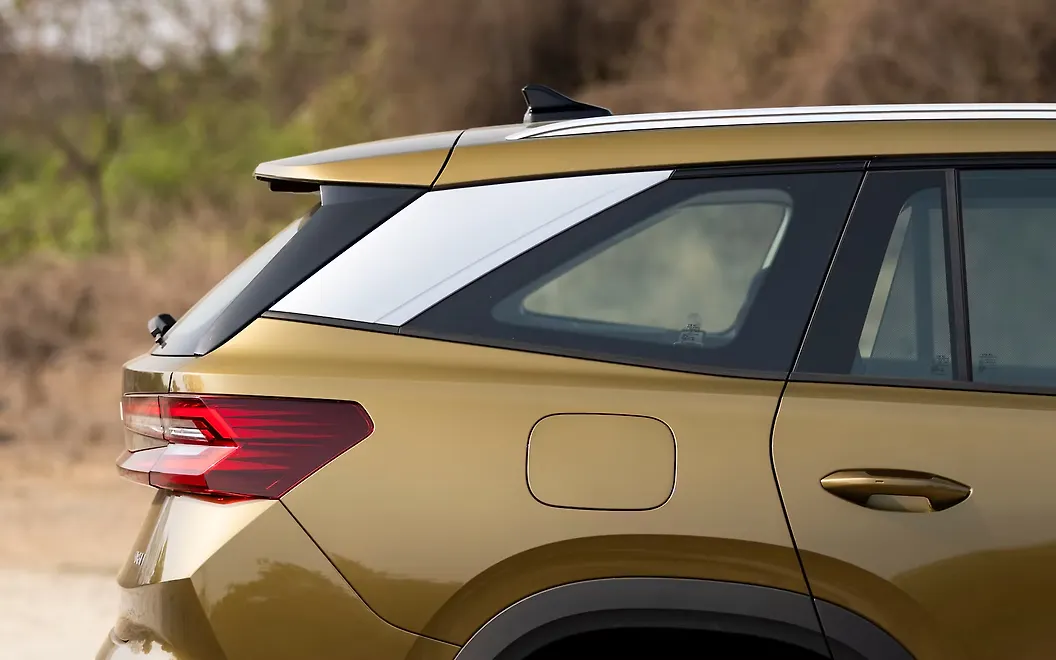 Skoda Kodiaq Side Rear View
