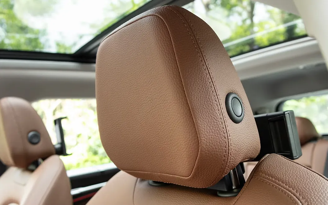 Skoda Kodiaq Front Seat Headrest