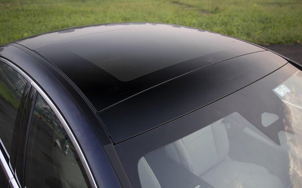 Mercedes-Benz E-Class Roof