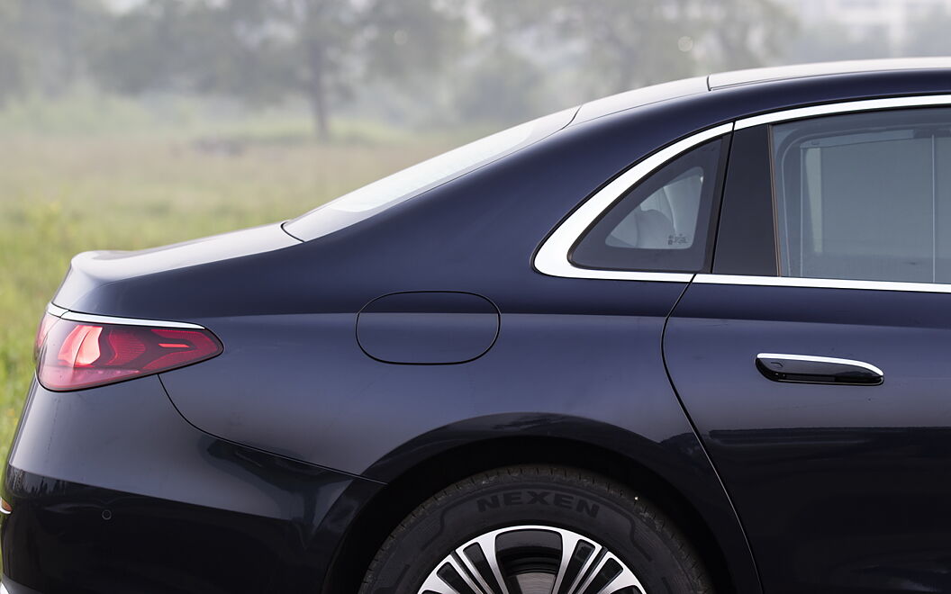 Mercedes-Benz E-Class Side Rear View