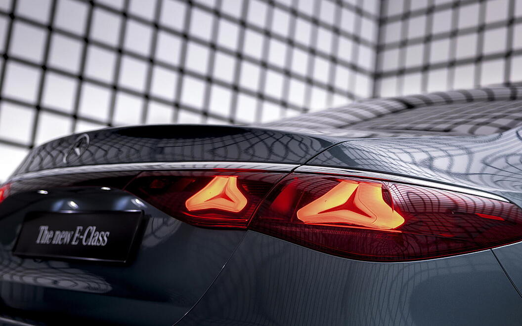 Mercedes-Benz New E-Class Tail Light