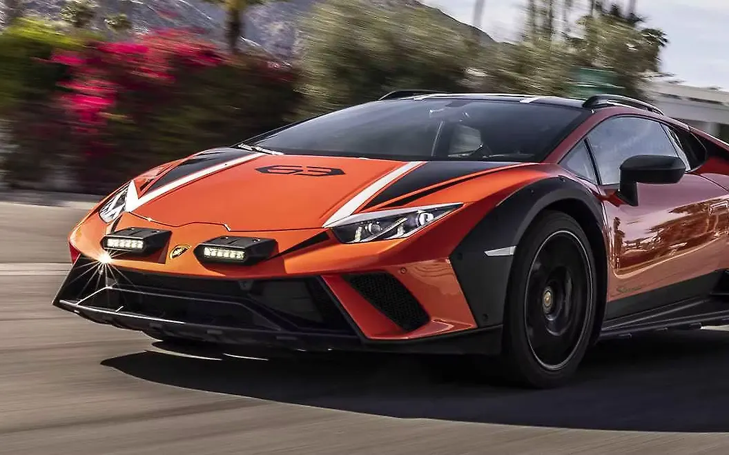 Lamborghini Huracan Sterrato Front Left View