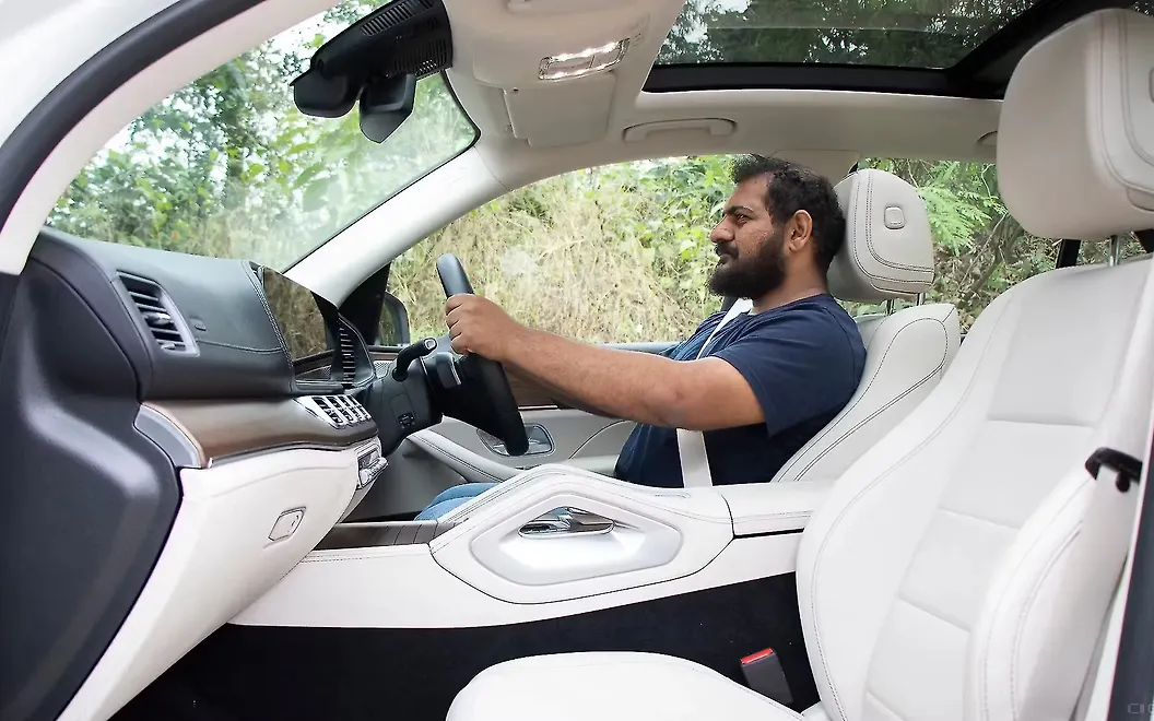 Mercedes-Benz GLE Front Seats