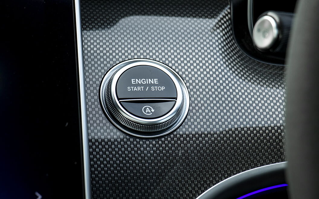 Mercedes-Benz AMG C 43 Push Button Start/Stop