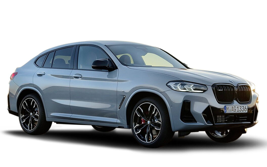 BMW X4 M40i Front Right View