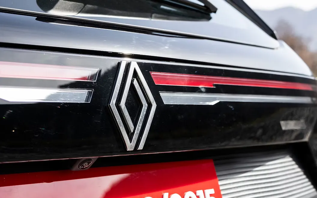 Renault Duster Brand Logo