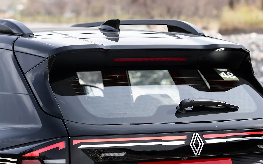 Renault Duster Rear Windscreen