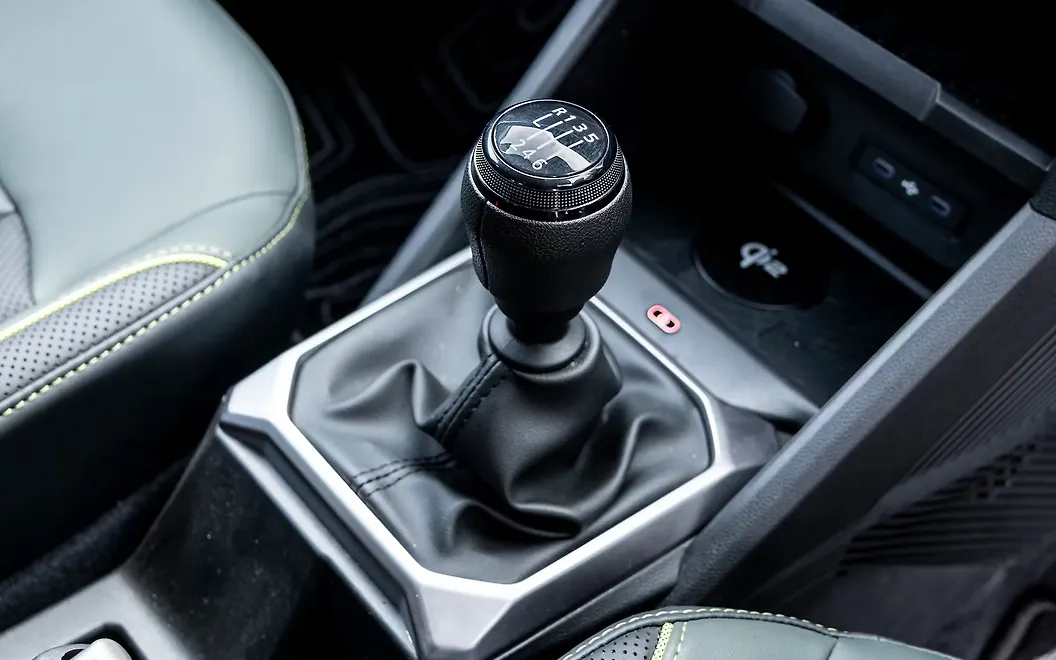 Renault Duster Gear Shifter