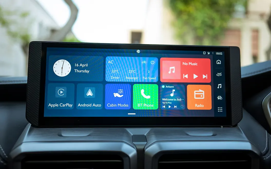 Majestor Infotainment Display