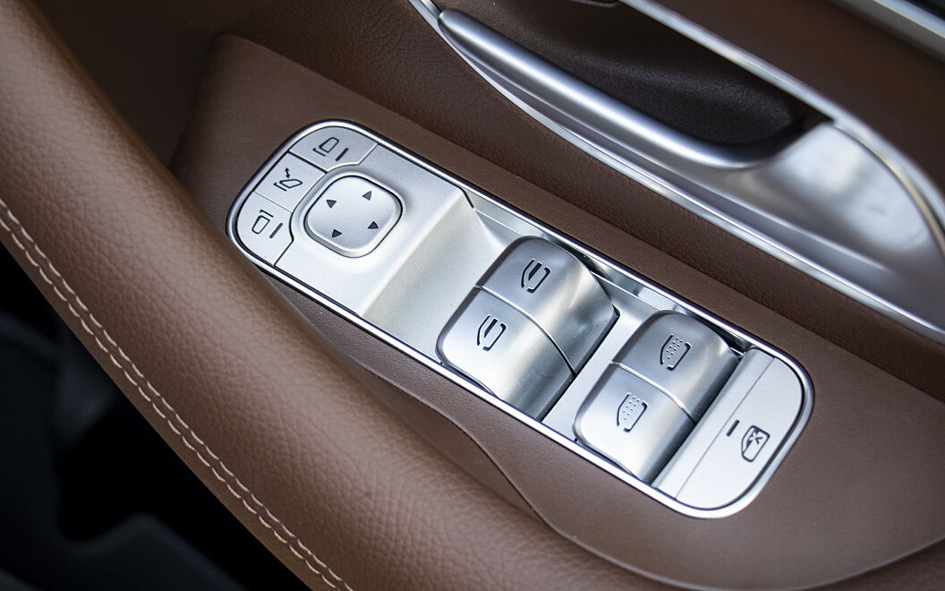 Mercedes-Benz GLS Driver Window Controls