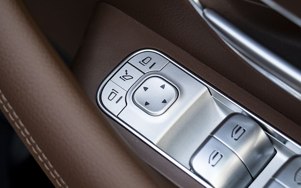 Mercedes-Benz GLS ORVM Controls