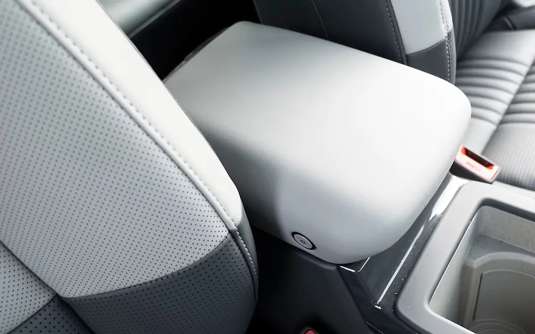 Kia Syros Front Arm Rest