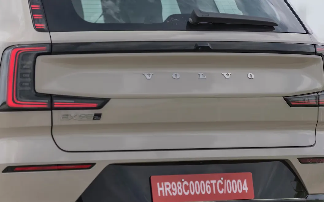 Volvo EX90