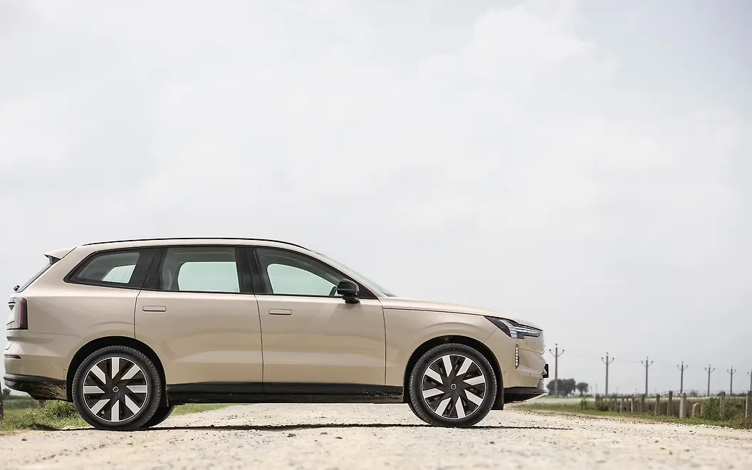 Volvo EX90