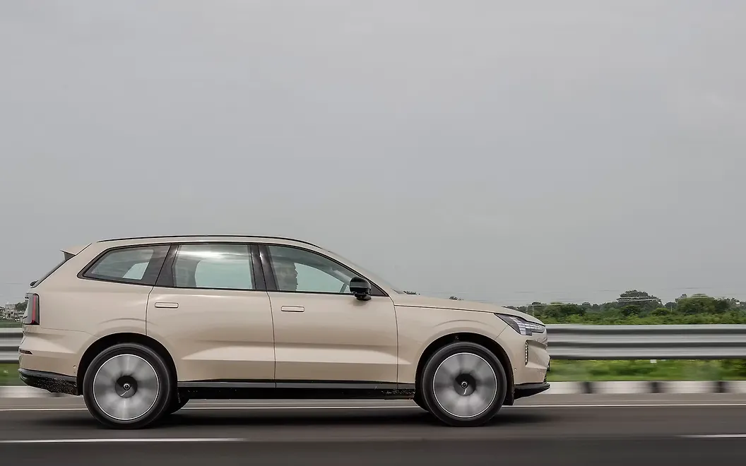 Volvo EX90