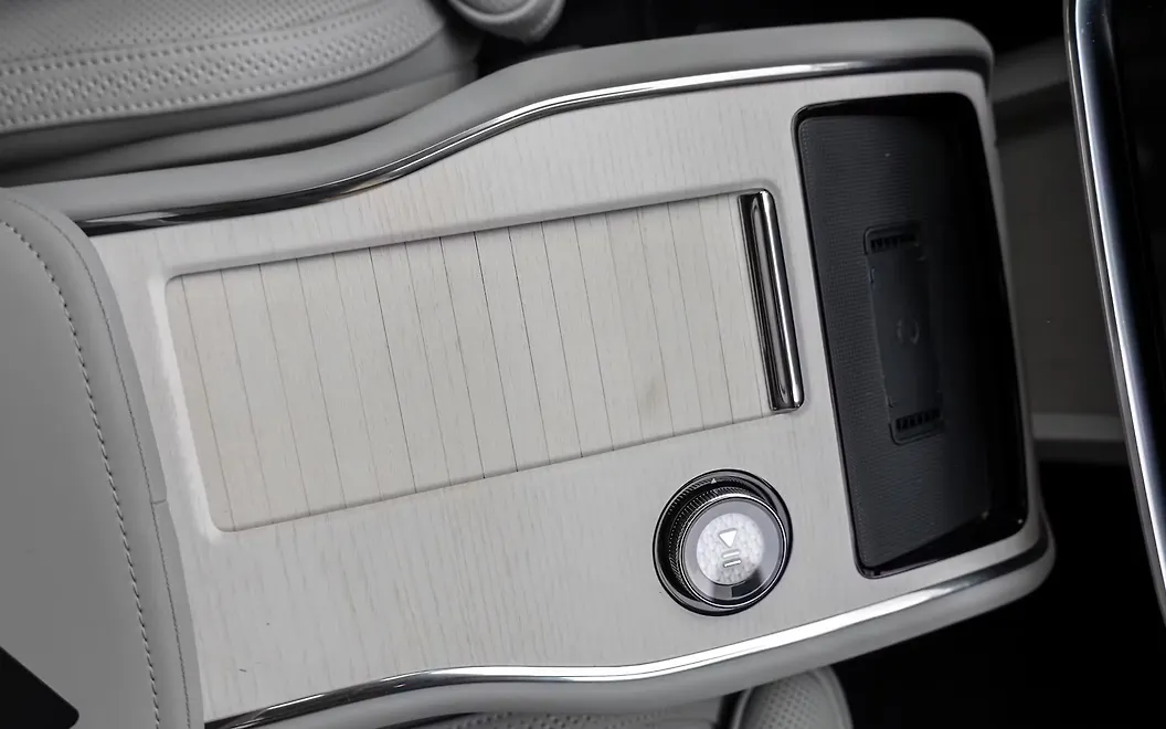 Volvo EX90