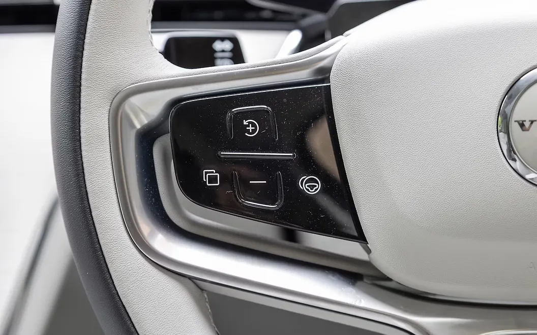Volvo EX90