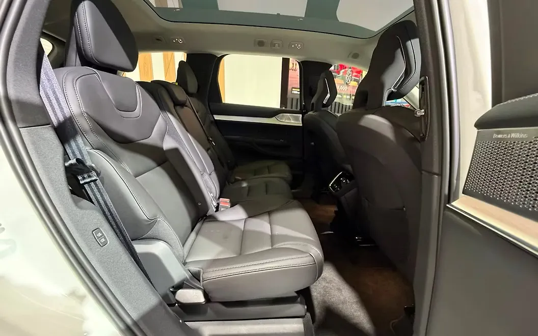 Volvo EX90
