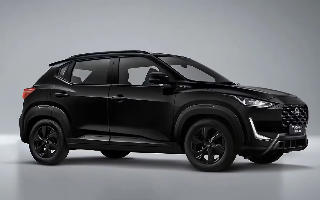 Nissan Magnite Right View