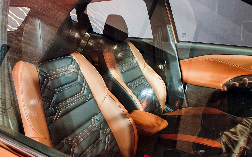 Nissan Magnite Front Seats