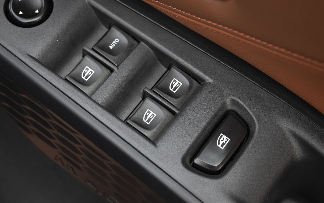 Nissan Magnite Driver Window Controls