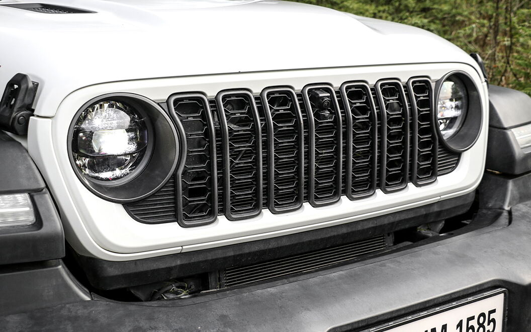 Jeep Wrangler Front Grille