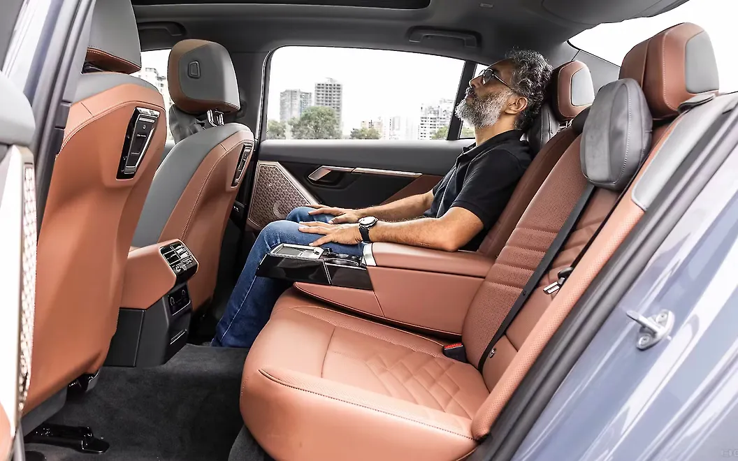Rear Passenger Seats