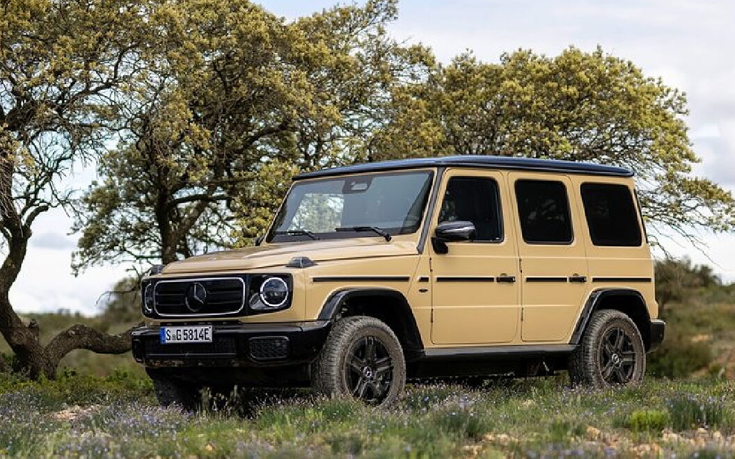 Mercedes-Benz G-Class with EQ Power Front Left View