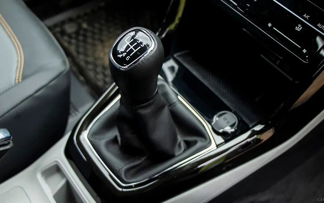 Skoda Kushaq Gear Shifter