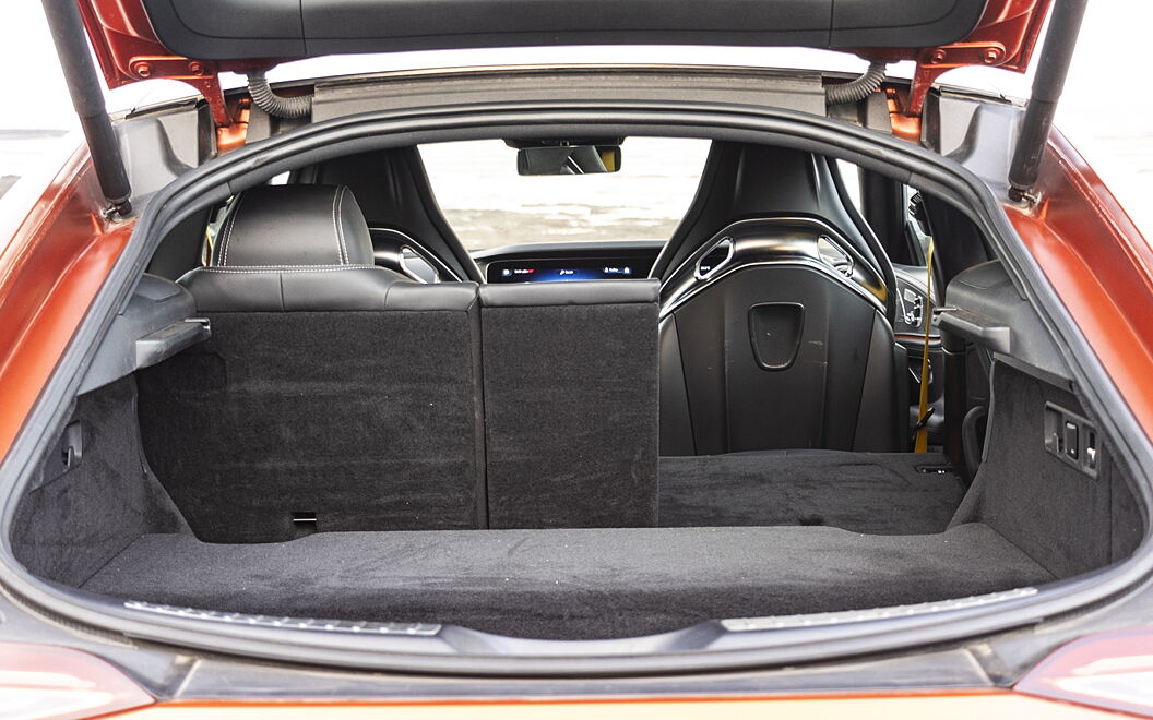 Mercedes-Benz AMG S 63 E Performance Bootspace with Split Seat Folded