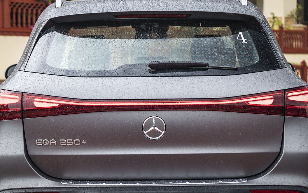 Mercedes-Benz EQA Rear Windscreen