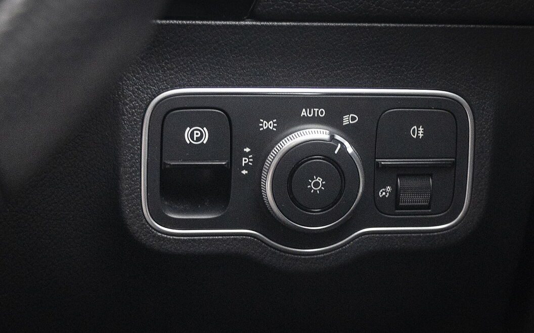 Mercedes-Benz EQA Dashboard Switches