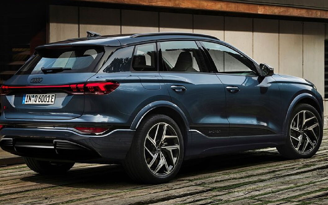 Audi Q6 e-tron Right Rear View