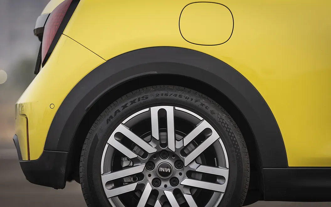 MINI Cooper Rear Wheel