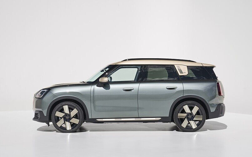 Countryman Electric Left View