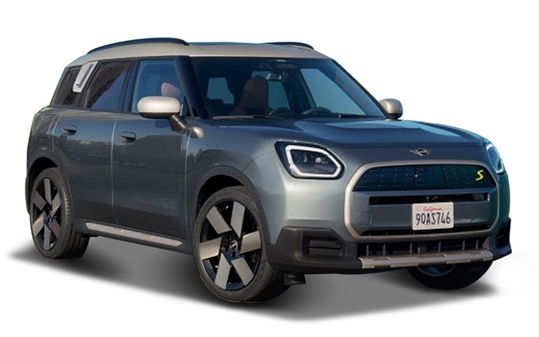 MINI Countryman Electric Front Right View