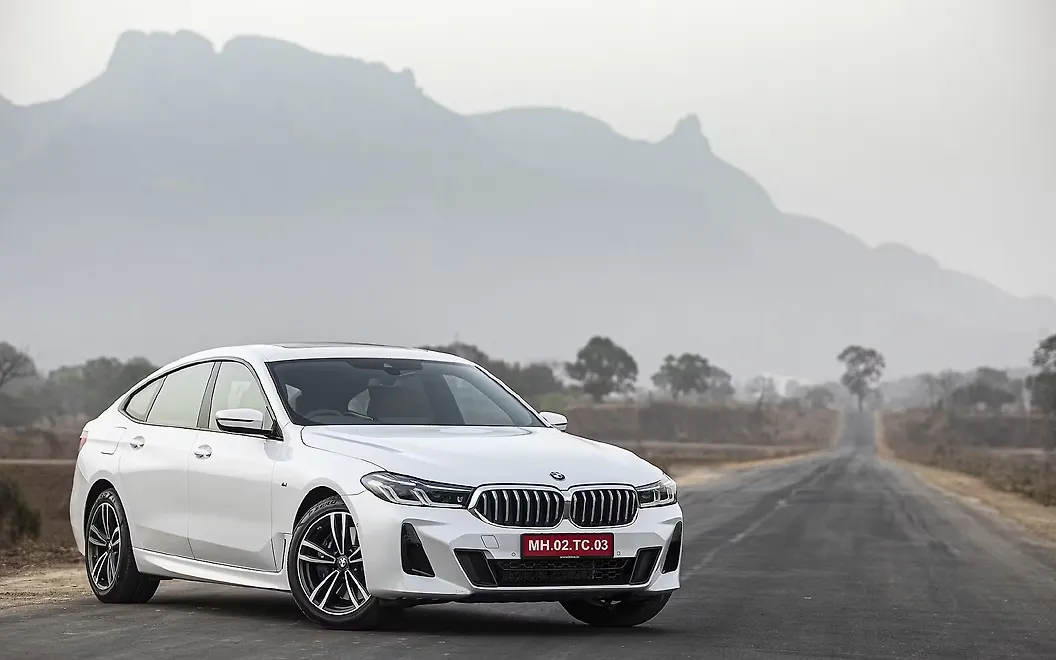 BMW 6 Series GT Front Right View
