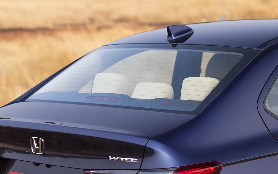 Honda Amaze Rear Windscreen