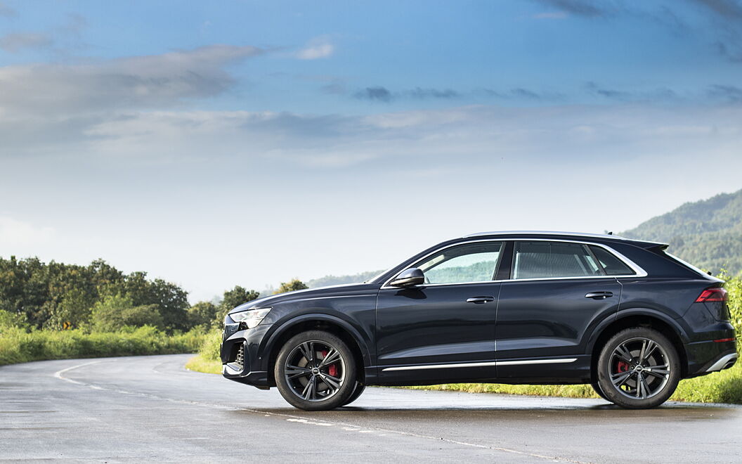 Audi Q8 Left View