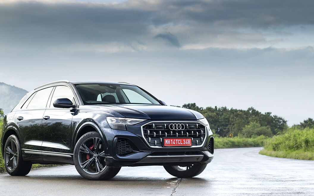 Audi Q8 Front Right View