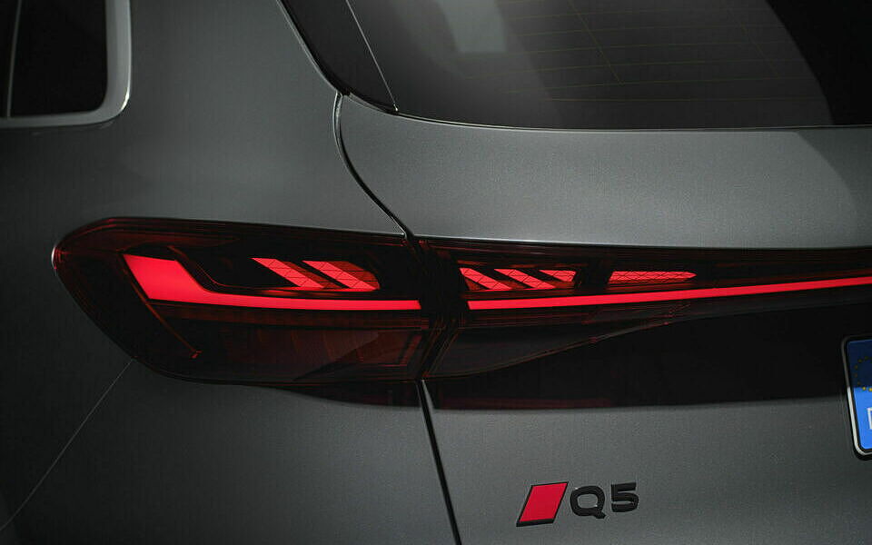 Audi New Q5 third-gen Tail Light