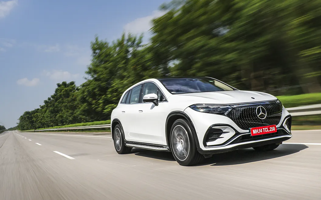 Mercedes-Benz EQS SUV Front Right View