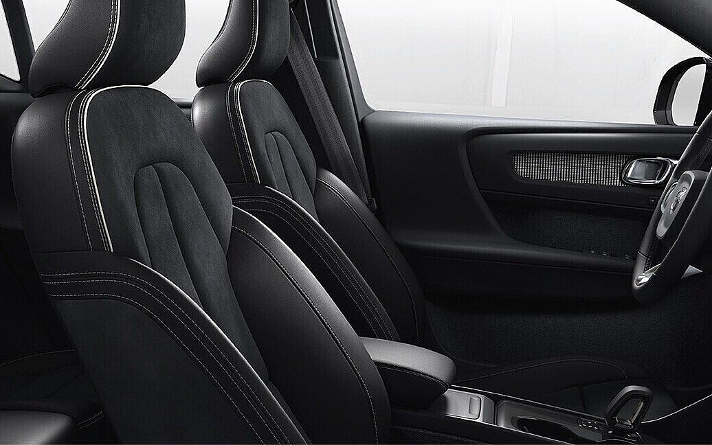 Volvo EX40 Front Seats