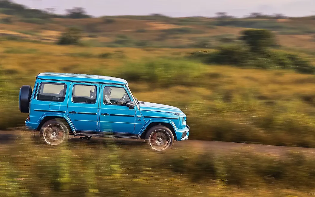Mercedes-Benz AMG G-Class Right View