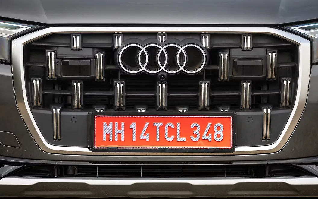 Audi Q7 Front Grille