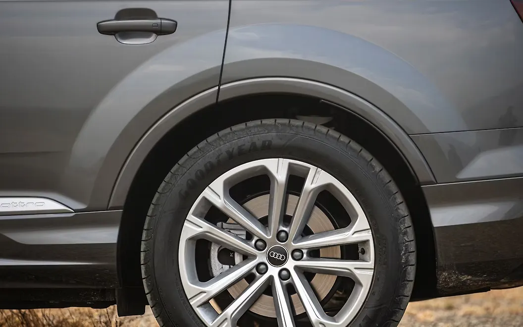 Audi Q7 Rear Wheel