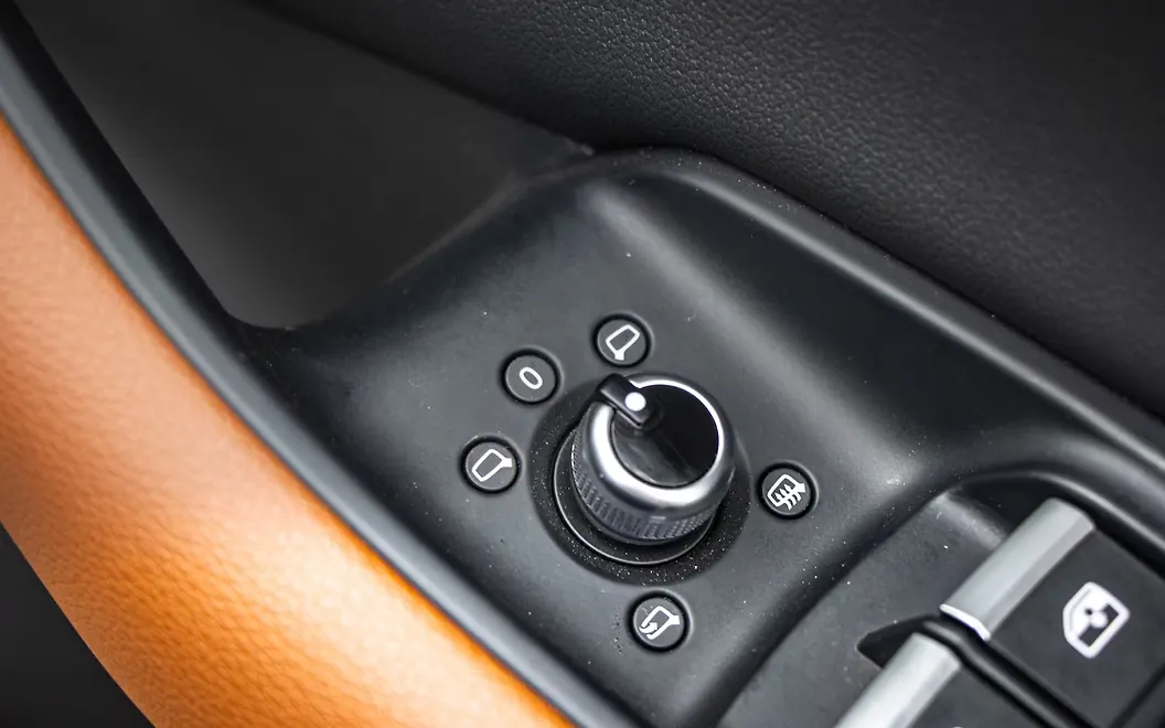 Audi Q7 ORVM Controls