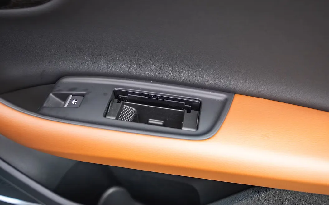 Audi Q7 Passenger Window Controls